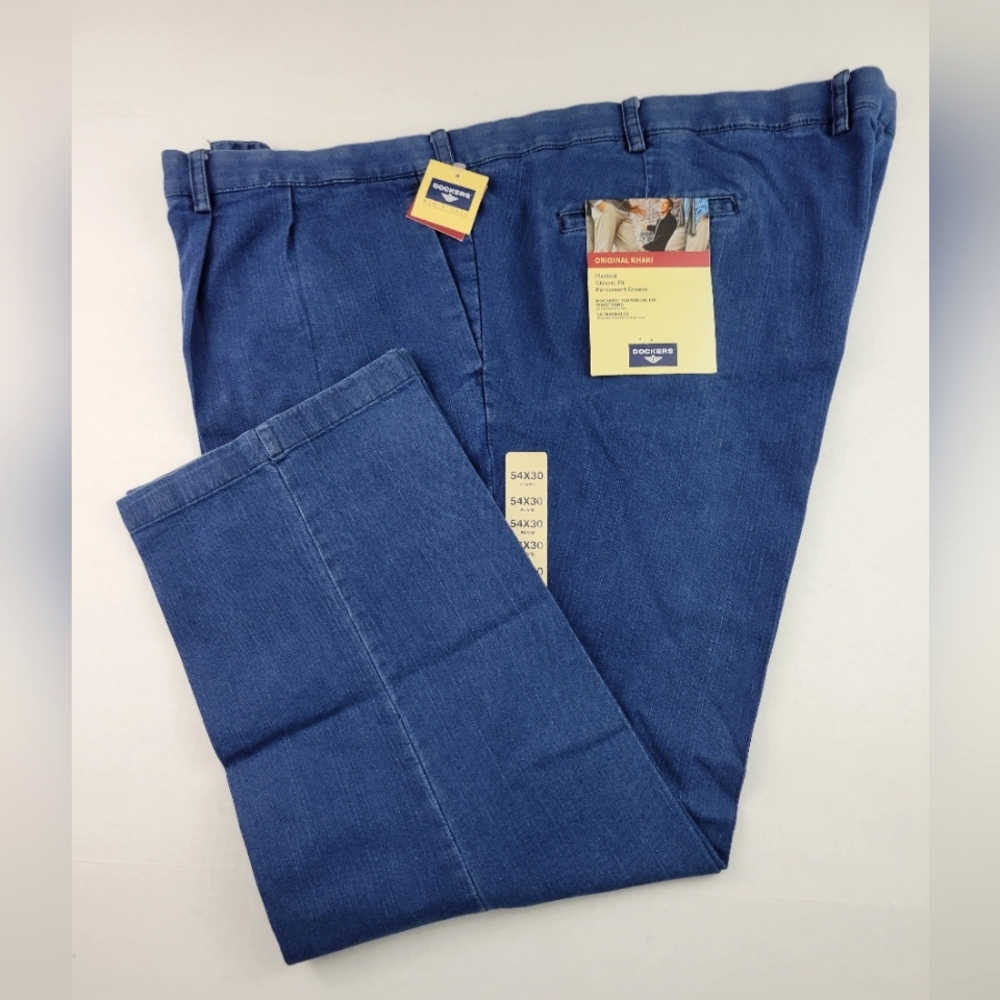 DOCKERS Men's Khaki Pleated Relaxed Fit Jeans Size 54"×30"